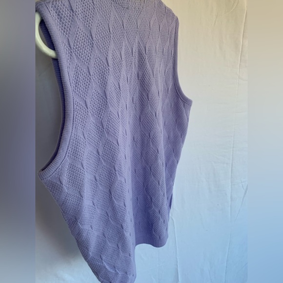 SOLD ❌ Knitted vest vintage pearl buttons size M light purple - Picture 9 of 16
